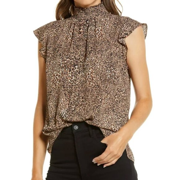 VINCE CAMUTO Cheetah Print Blouse Short Sleeve Mock Turtleneck - Size Small - Picture 1 of 10